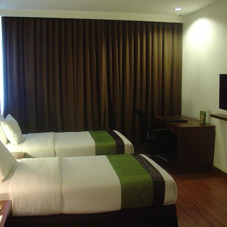 Cemara Hotel Джакарта Экстерьер фото